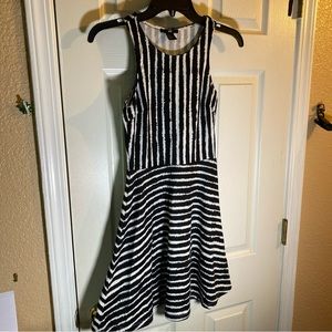H&M Women XS EXTRA SMALL Sun Dress Summer Striped Zebra Sleeveless Casual Party